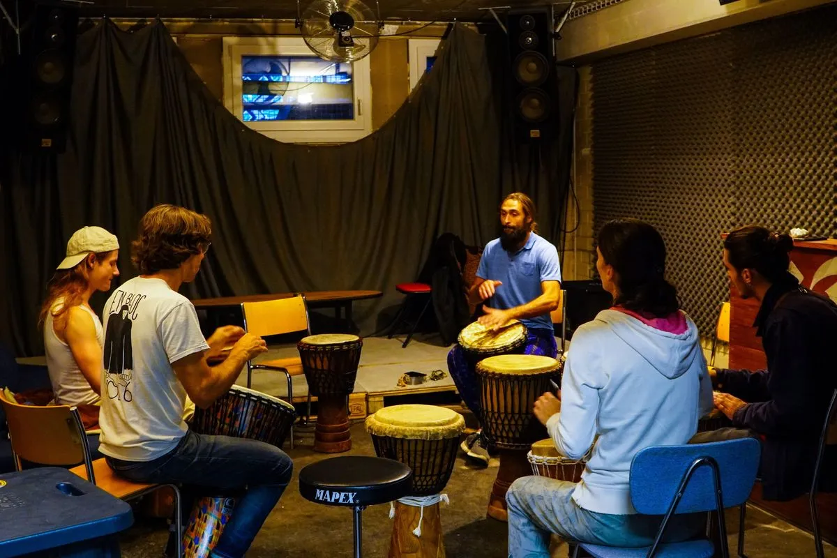 /history/2023_Erster TdoT_Rennweg_Djembe Atelier.webp